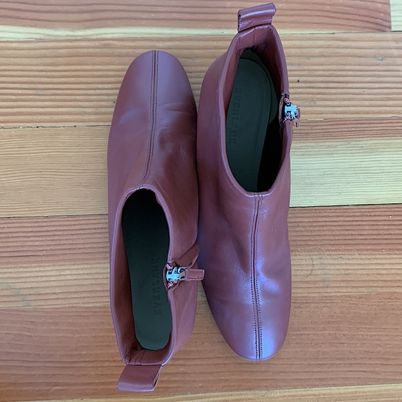 Everlane - Italian Made Leather Woman’s Ankle Boots - Size: 7.5 - Picture 3 of 4
